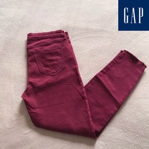 GAP Distressed Skinny Jeans - Burgundy